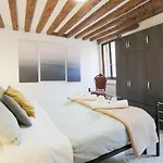 Santa Croce Guest House